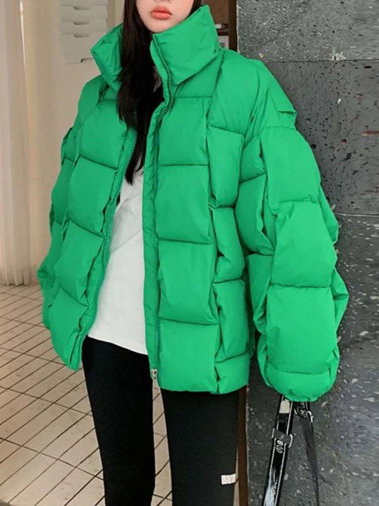 Women's Chic & Cozy: 2023 Three-Dimensional Plaid Down Jacket-Stylish Warmth for Winter.