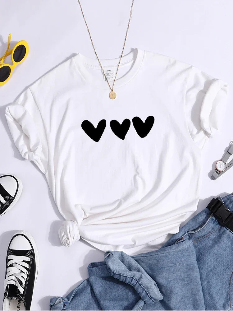 Women's Plus Size Black Heart Graphic T-Shirt | Cute Casual Loose Fit Tee – Summer Street Style Essential
