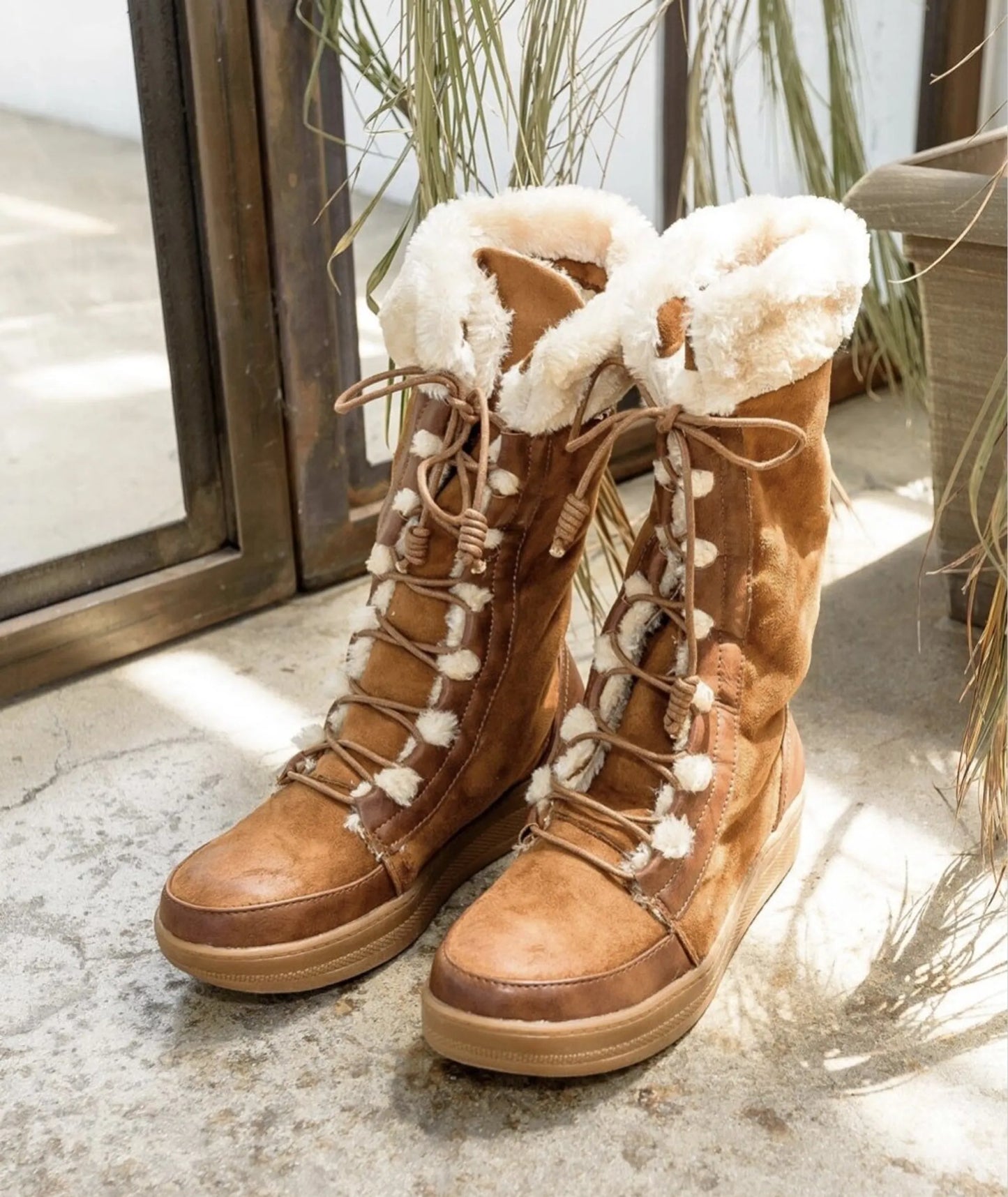 Women's Lace-Up Winter Boots - Faux Fur Trim Mid-Calf Suede Boots - Cozy Flat Snow Footwear
