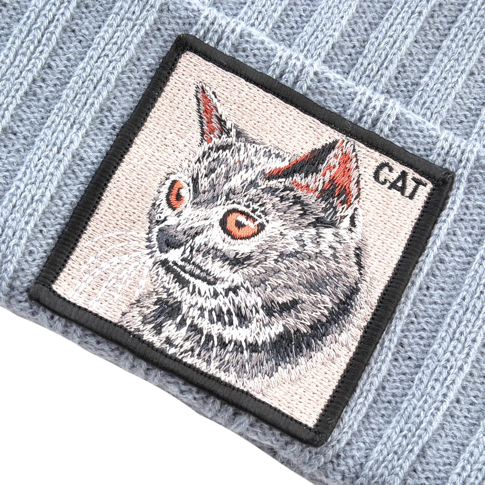 Unisex K KISSBAOBEI Solid Color Knitted Beanie with Patch