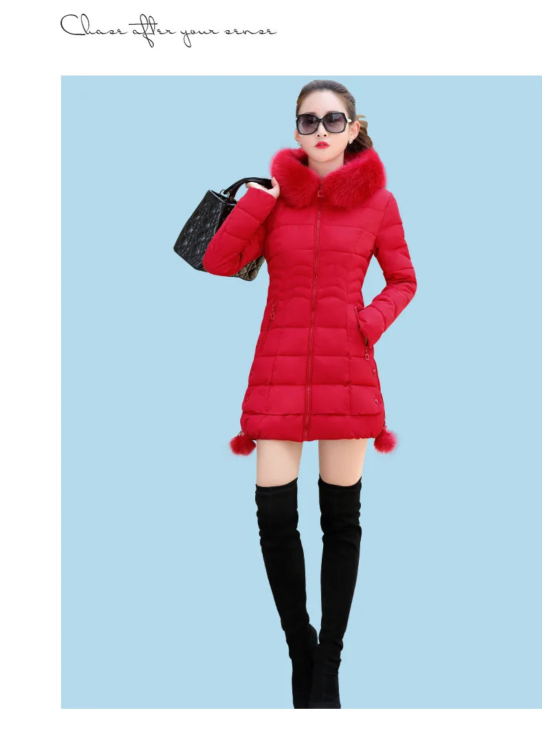 Women's 2023 Casual Hooded Winter Jacket with Luxurious fur Collar.