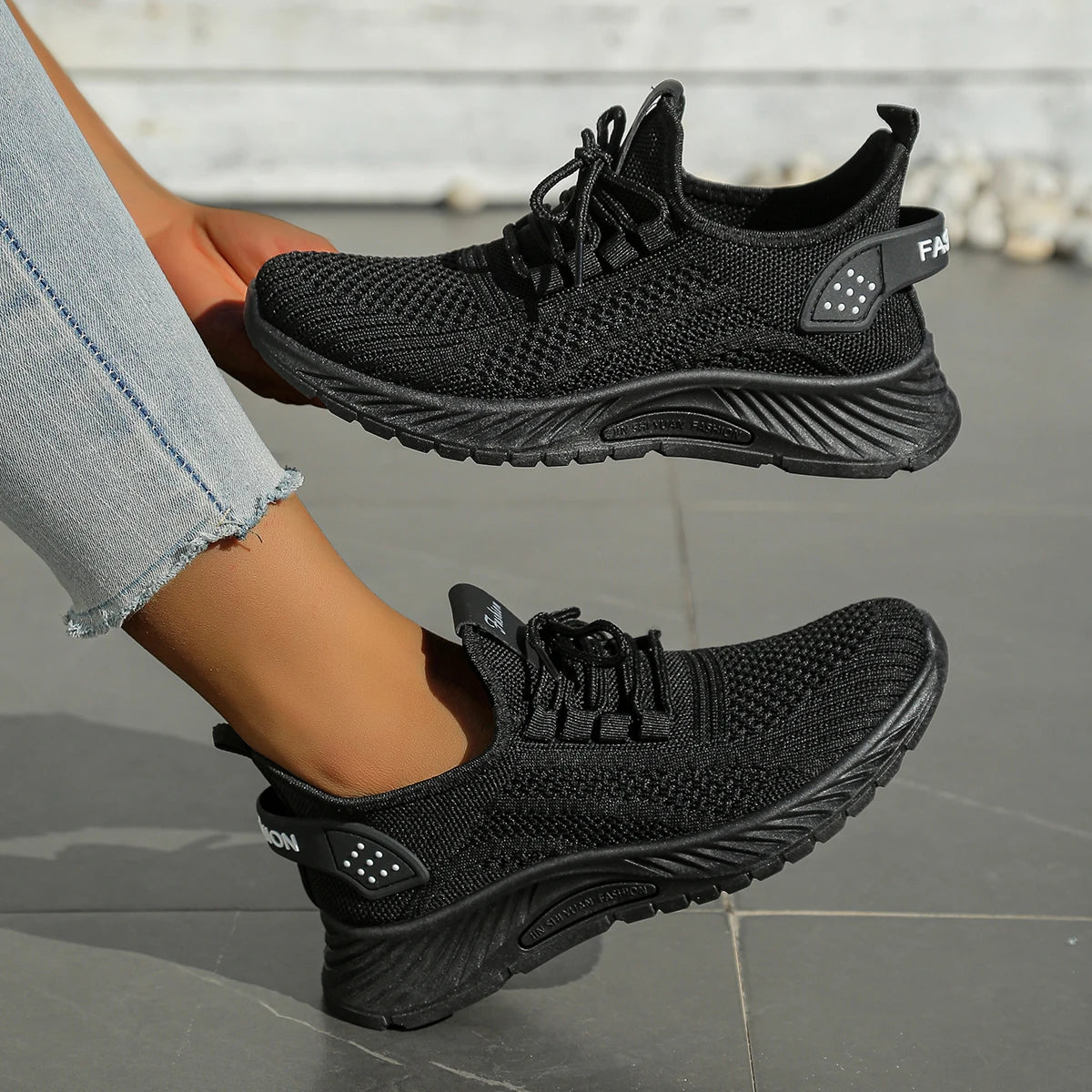 Women's Chunky Platform Sneakers - Lightweight Knit Athletic Shoes with Air Cushion Sole