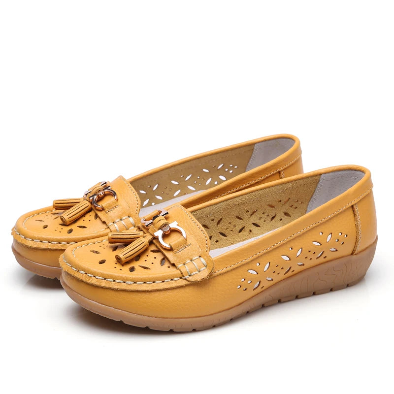 Women's Genuine Leather Loafers Flat Comfort Slip-On Moccasins with Arch Support Wide Sizes EU 41-43 (US 10-12)