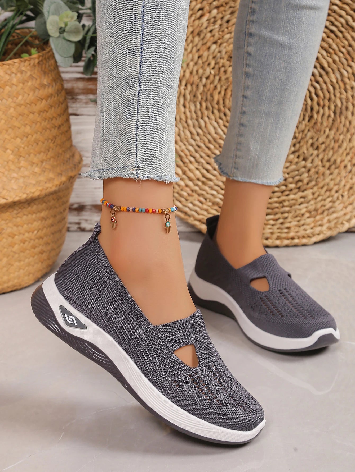 Women's Breathable Mesh Slip-On Sneakers – Lightweight Casual Walking Shoes with Soft Sole & Cutout Design