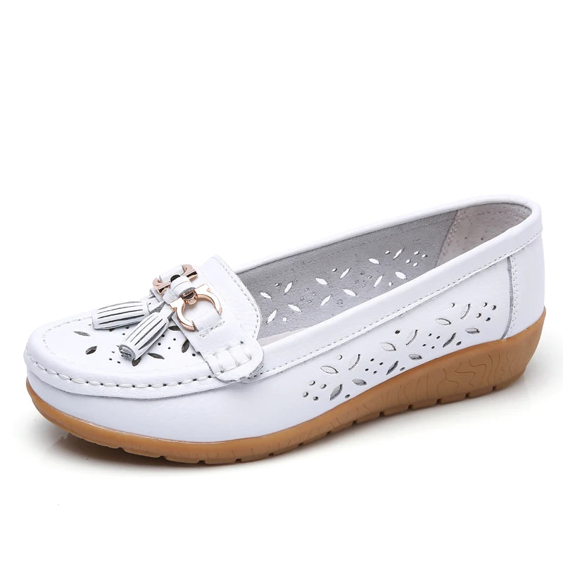 Women's Genuine Leather Loafers Flat Comfort Slip-On Moccasins with Arch Support Wide Sizes EU 41-43 (US 10-12)