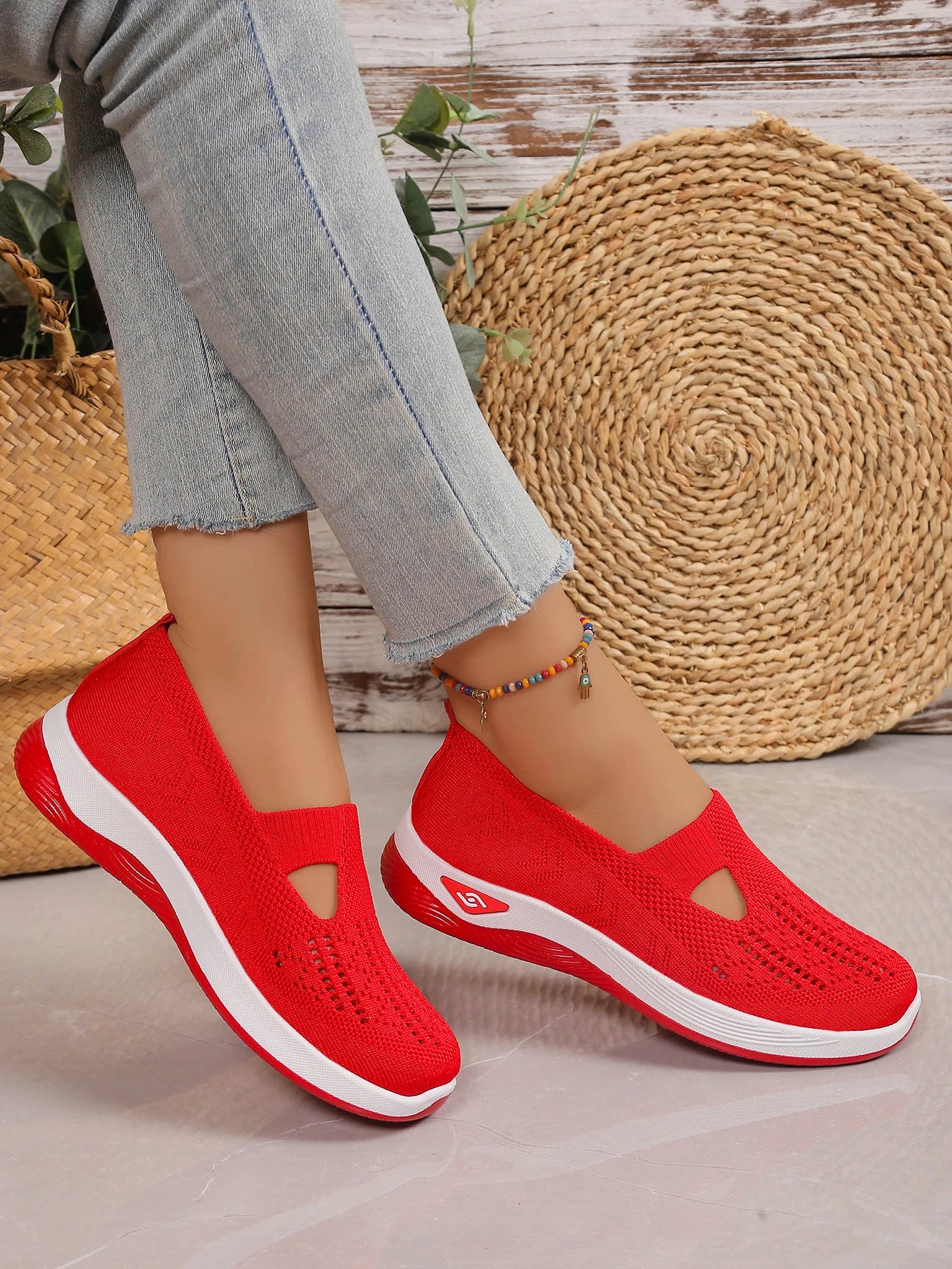Women's Breathable Mesh Slip-On Sneakers – Lightweight Casual Walking Shoes with Soft Sole & Cutout Design