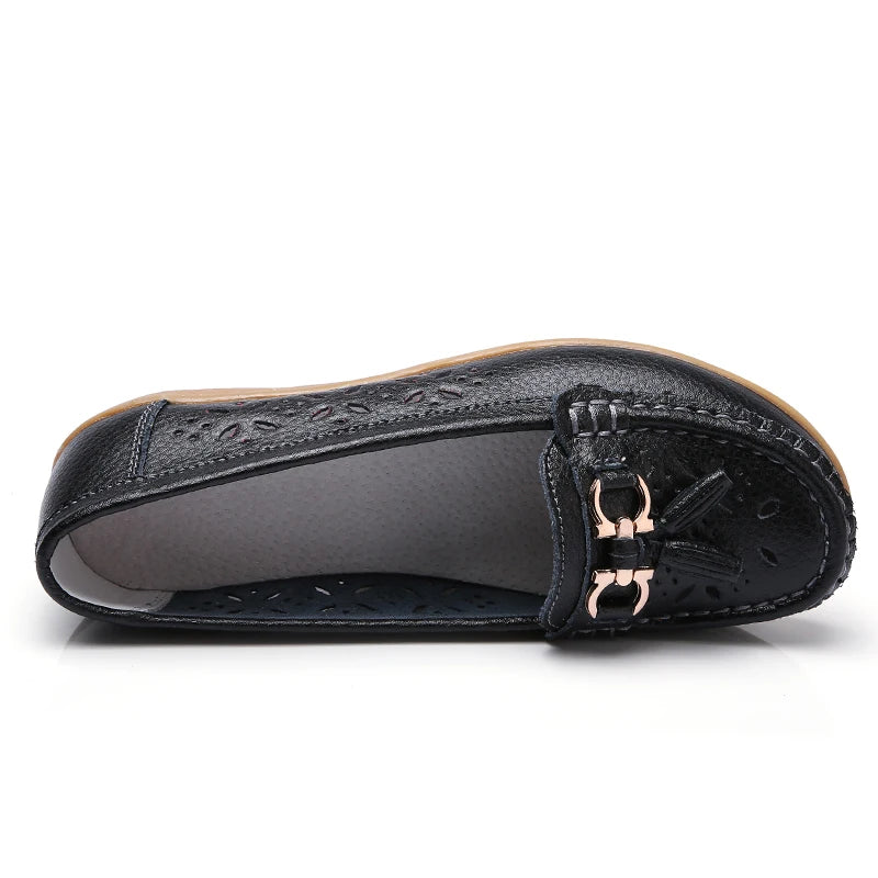Women's Genuine Leather Loafers Flat Comfort Slip-On Moccasins with Arch Support Wide Sizes EU 41-43 (US 10-12)