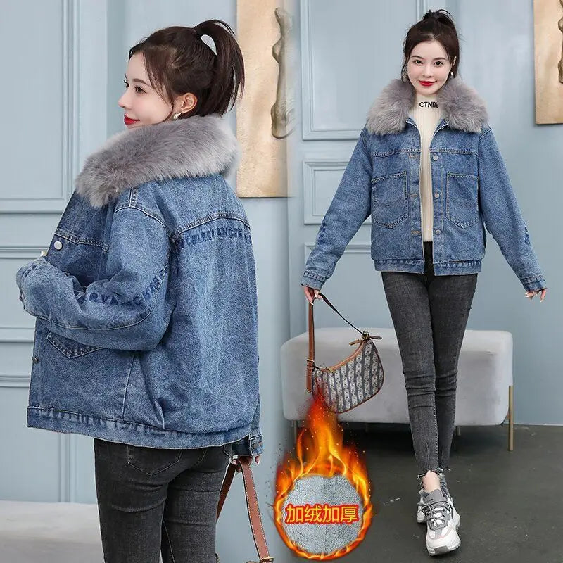 Women's 2024 Designer Winter Denim Jacket-Stylish, Warm, High-Quality Cowgirl Coat in Polyester, Cotton and Acrylic.