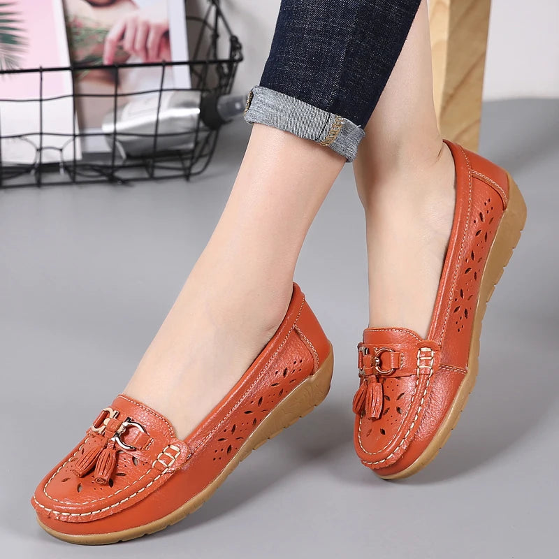 Women's Genuine Leather Loafers Flat Comfort Slip-On Moccasins with Arch Support Wide Sizes EU 41-43 (US 10-12)