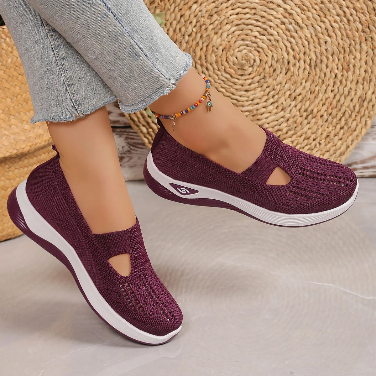 Women's Breathable Mesh Slip-On Sneakers – Lightweight Casual Walking Shoes with Soft Sole & Cutout Design