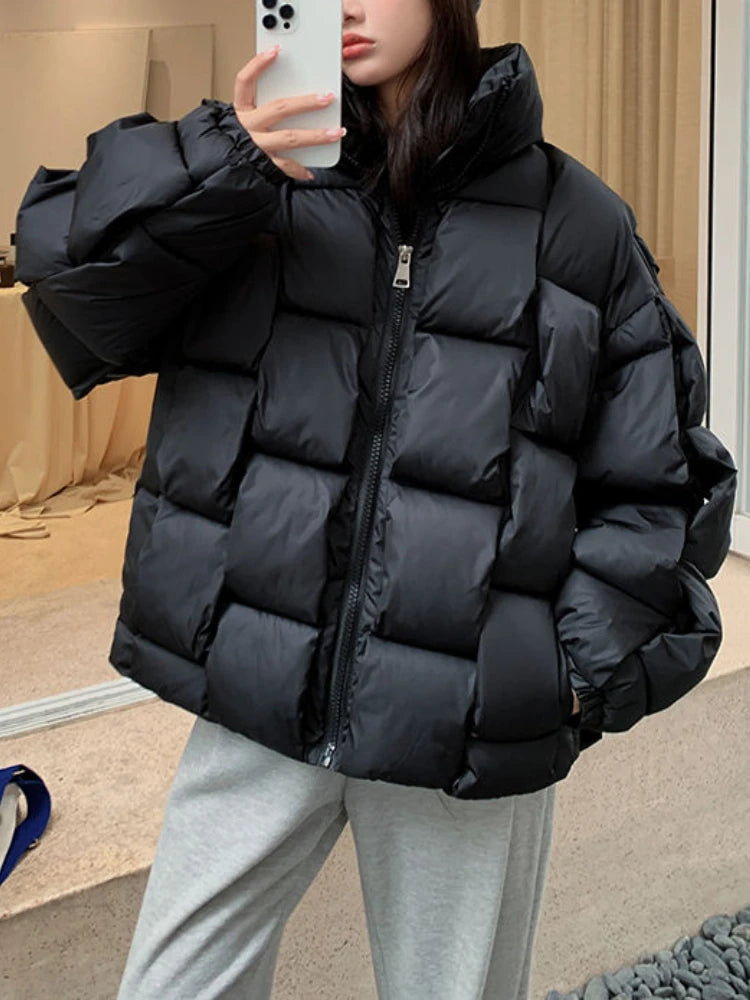 Women's Chic & Cozy: 2023 Three-Dimensional Plaid Down Jacket-Stylish Warmth for Winter.