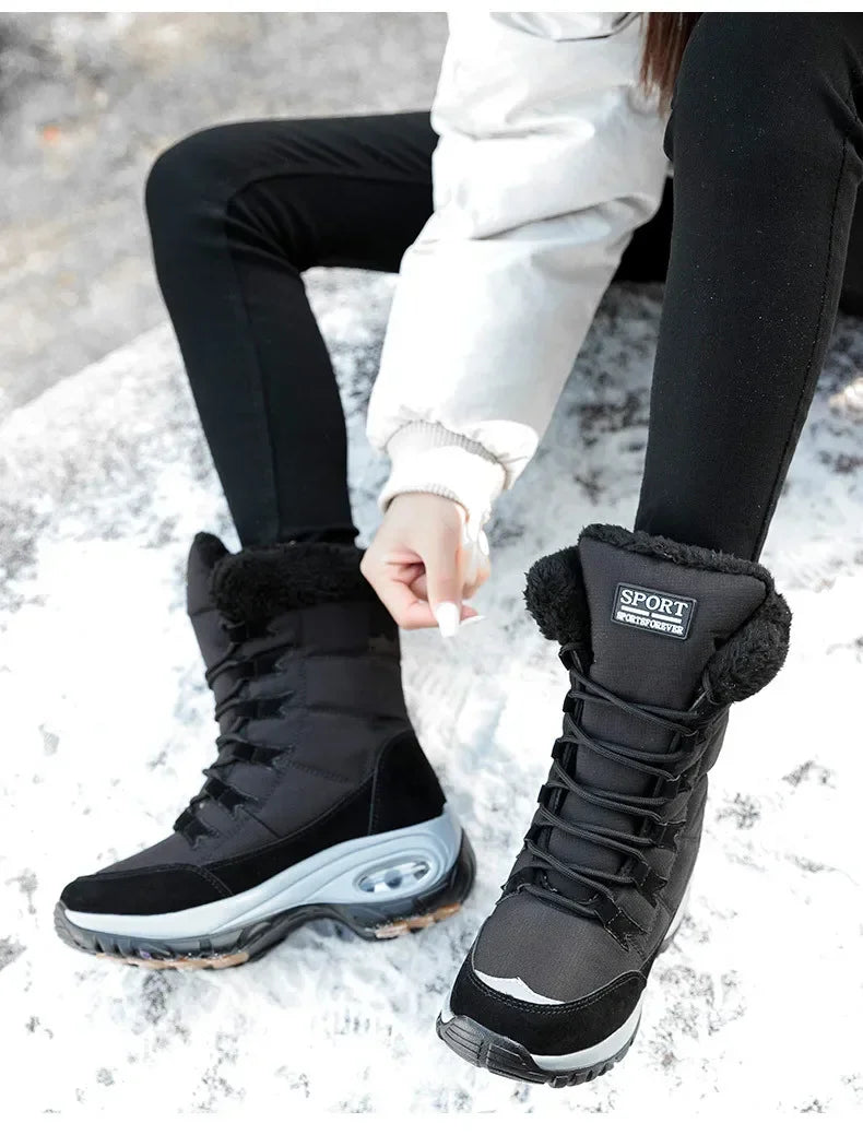 Women's Plush-Lined Waterproof Snow Boots - Platform Winter Hiking Ankle Boots