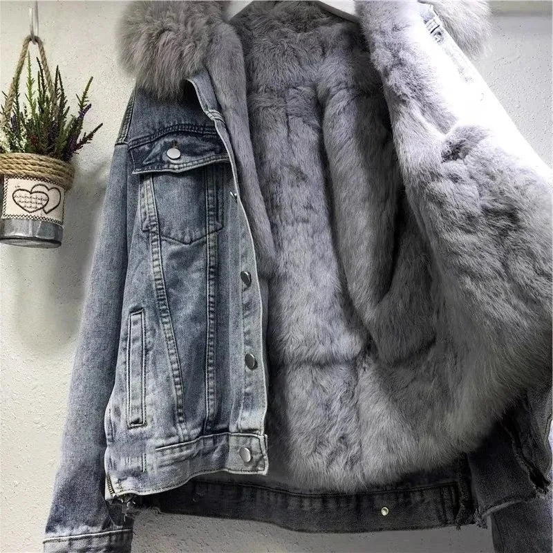 Women's Chic Winter Denim Jacket: Fleece-Lined with Big Fur Collar & Motorcycle Style