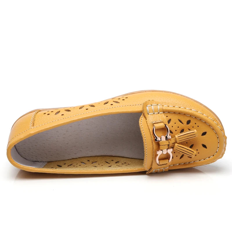 Women's Genuine Leather Loafers Flat Comfort Slip-On Moccasins with Arch Support Wide Sizes EU 41-43 (US 10-12)