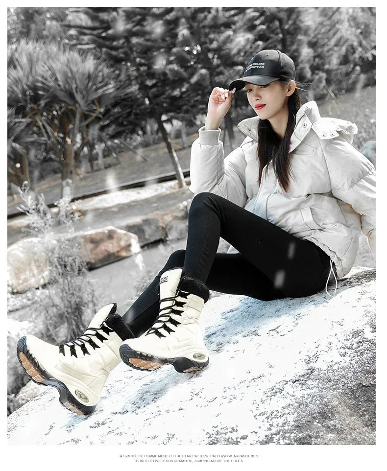 Women's Plush-Lined Waterproof Snow Boots - Platform Winter Hiking Ankle Boots