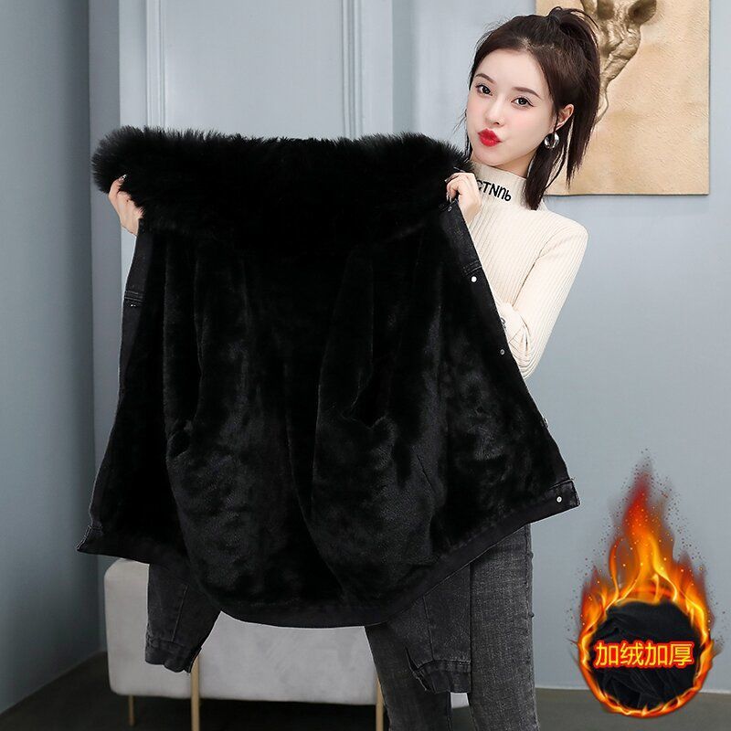 Women's 2024 Designer Winter Denim Jacket-Stylish, Warm, High-Quality Cowgirl Coat in Polyester, Cotton and Acrylic.