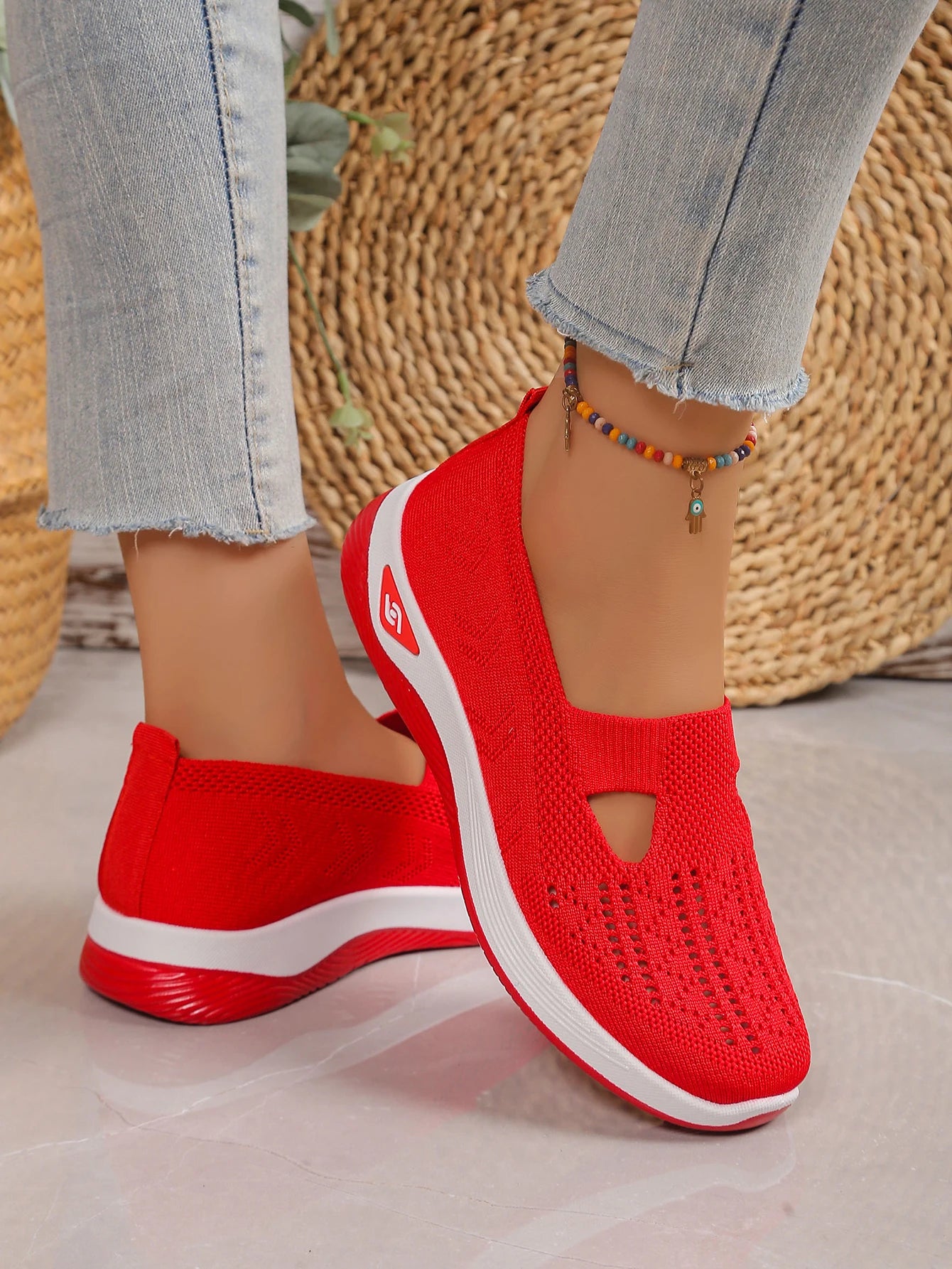 Women's Breathable Mesh Slip-On Sneakers – Lightweight Casual Walking Shoes with Soft Sole & Cutout Design