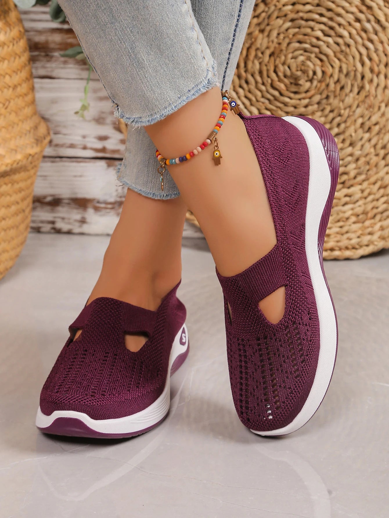 Women's Breathable Mesh Slip-On Sneakers – Lightweight Casual Walking Shoes with Soft Sole & Cutout Design