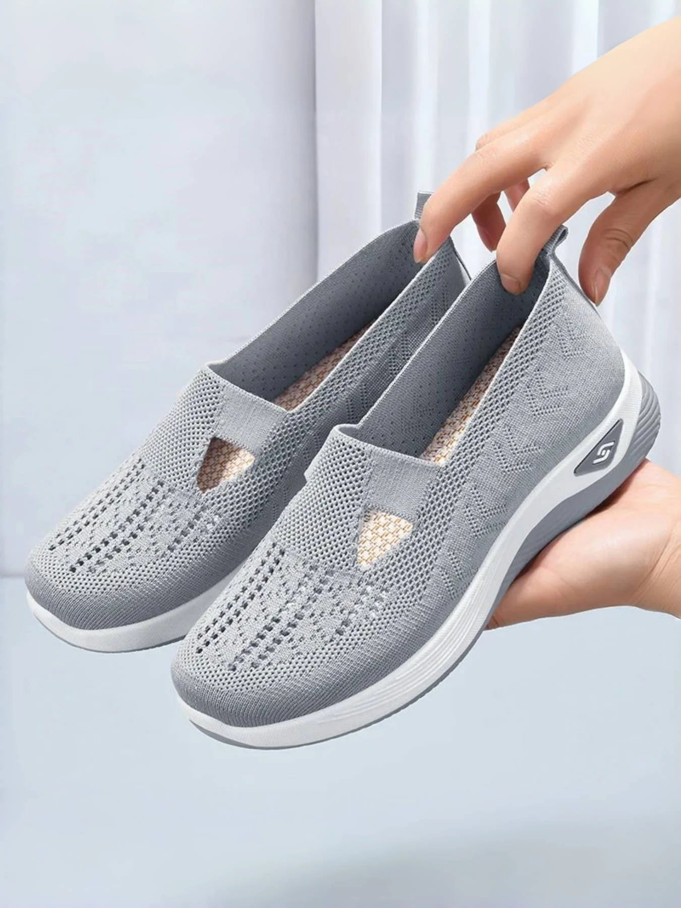 Women's Breathable Mesh Slip-On Sneakers – Lightweight Casual Walking Shoes with Soft Sole & Cutout Design