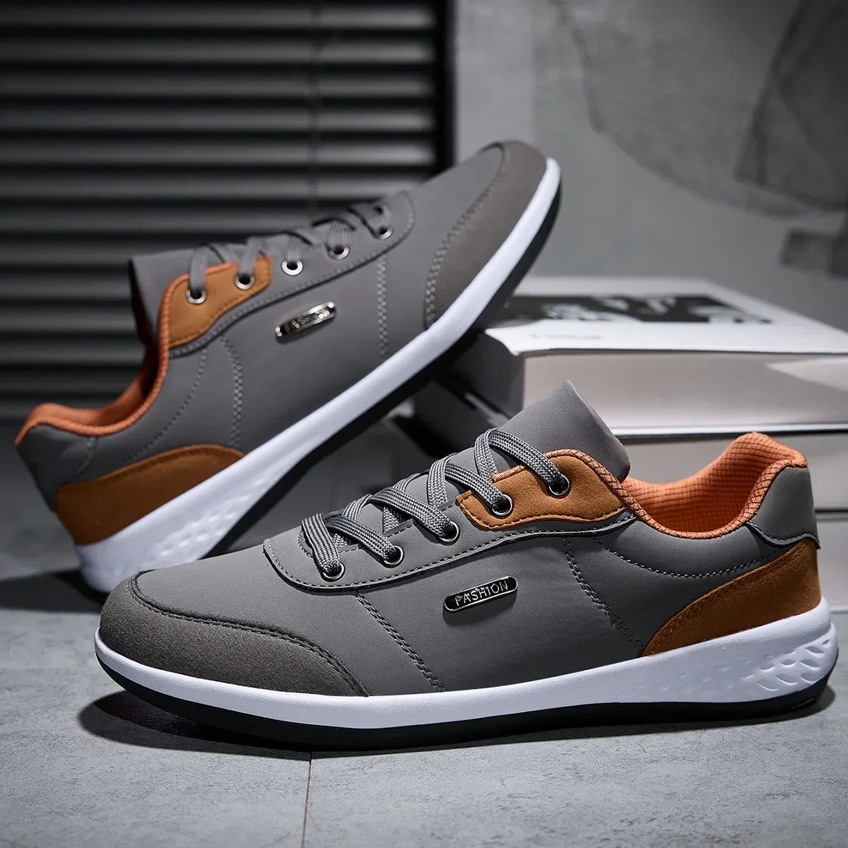 Men's Two-Tone Leather Casual Sneakers — Lightweight Lace-Up Stitching Walking Shoes | EVA Sole Non-Slip Street Style Trainers for Spring & Autumn