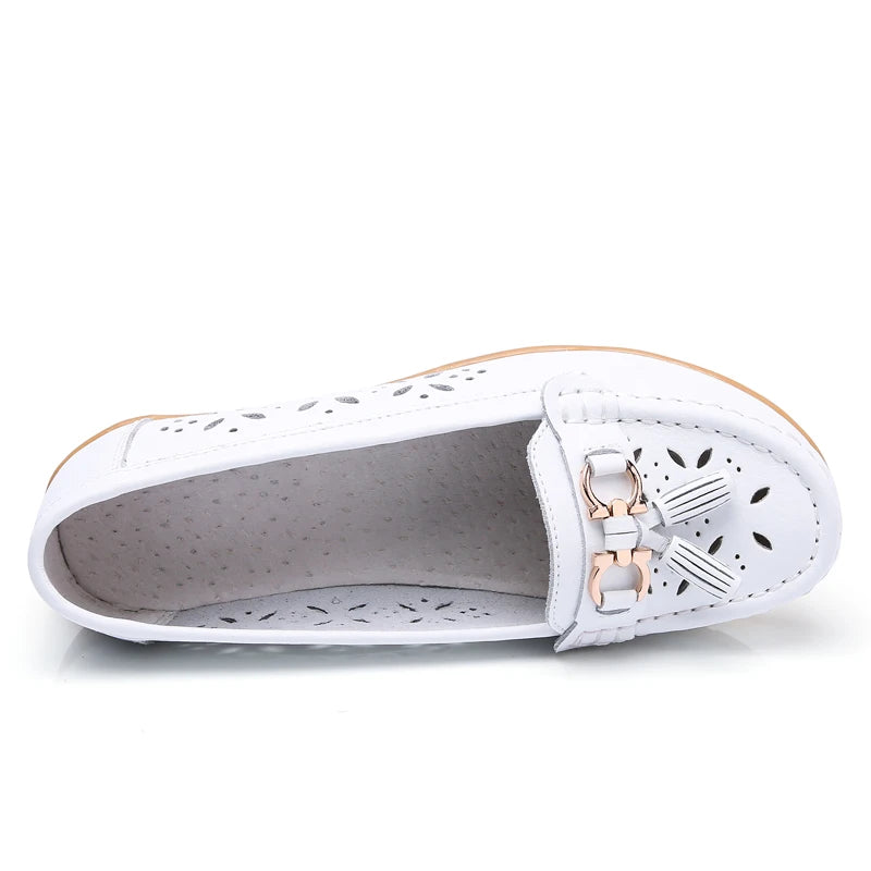 Women's Genuine Leather Loafers Flat Comfort Slip-On Moccasins with Arch Support Wide Sizes EU 41-43 (US 10-12)