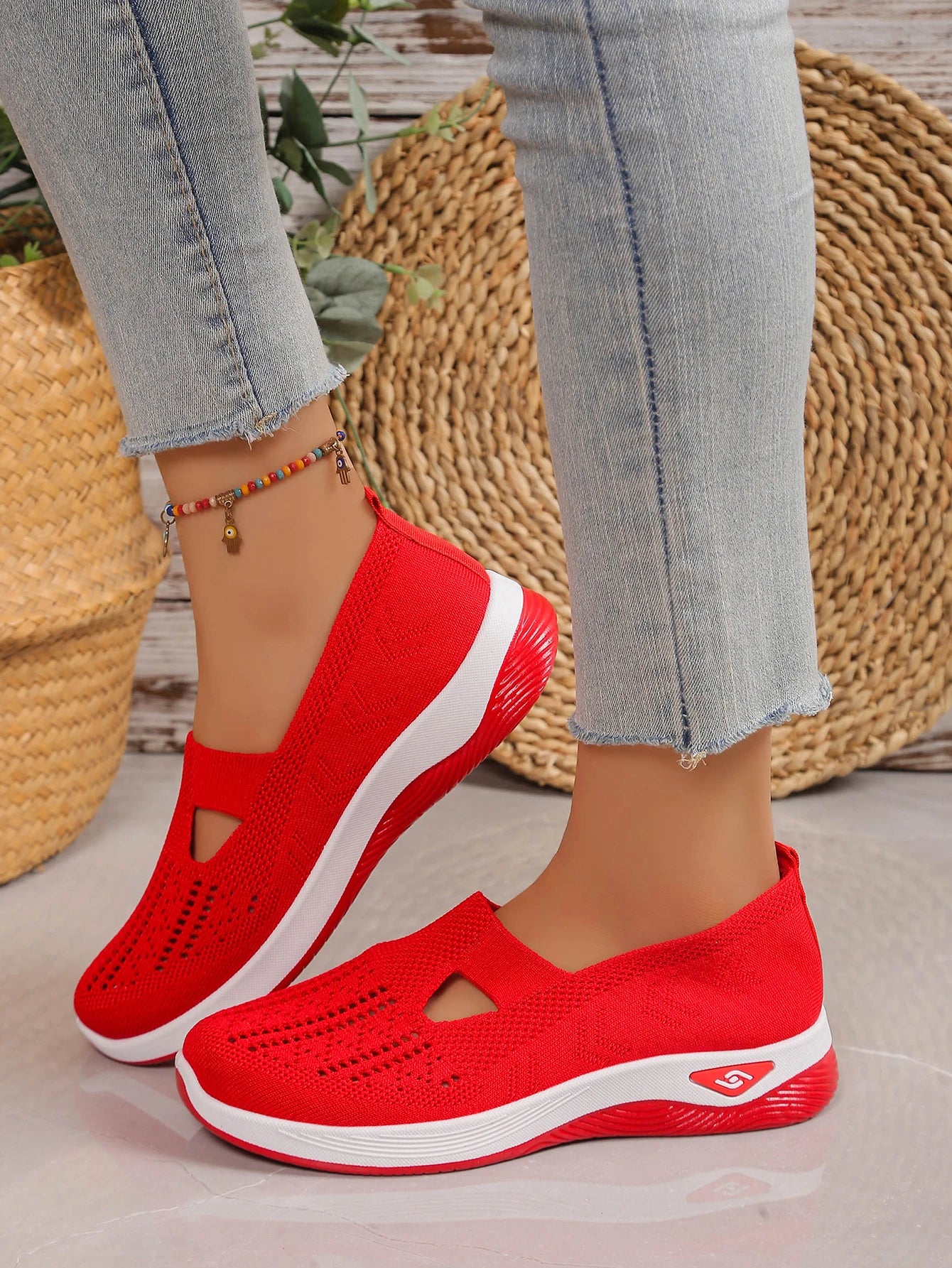 Women's Breathable Mesh Slip-On Sneakers – Lightweight Casual Walking Shoes with Soft Sole & Cutout Design