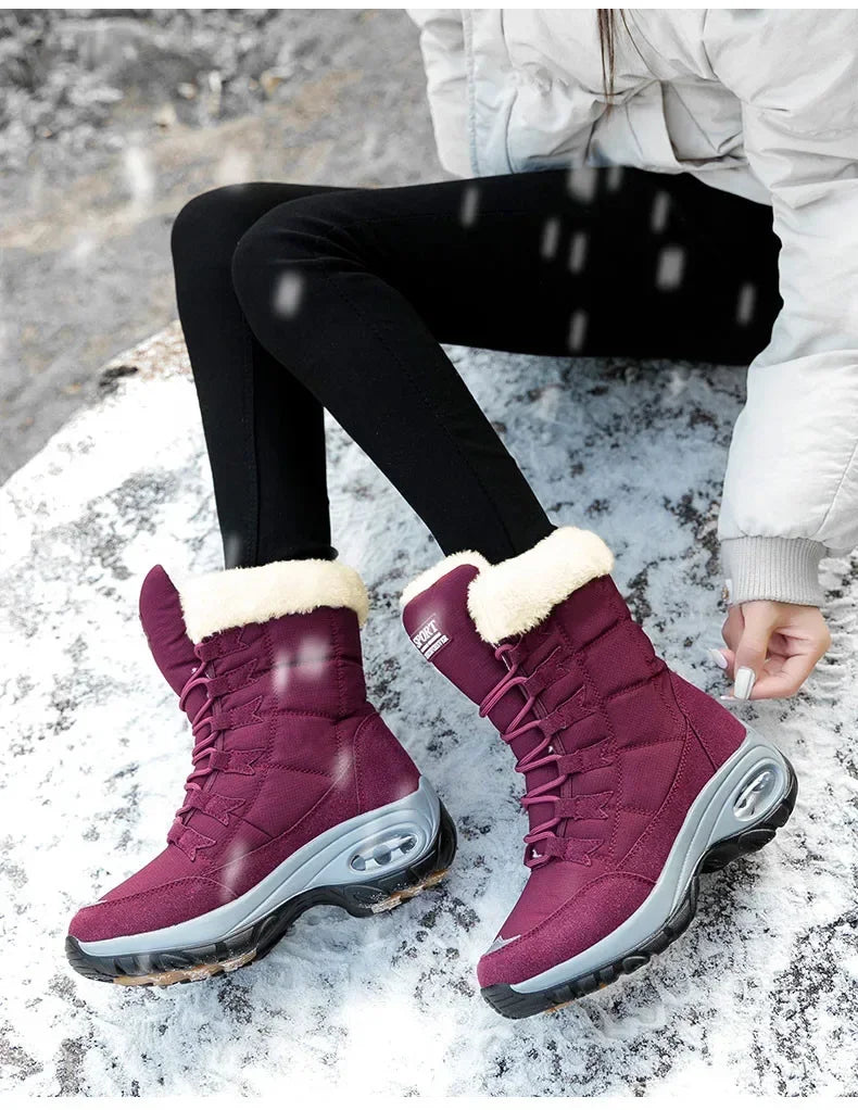 Women's Plush-Lined Waterproof Snow Boots - Platform Winter Hiking Ankle Boots