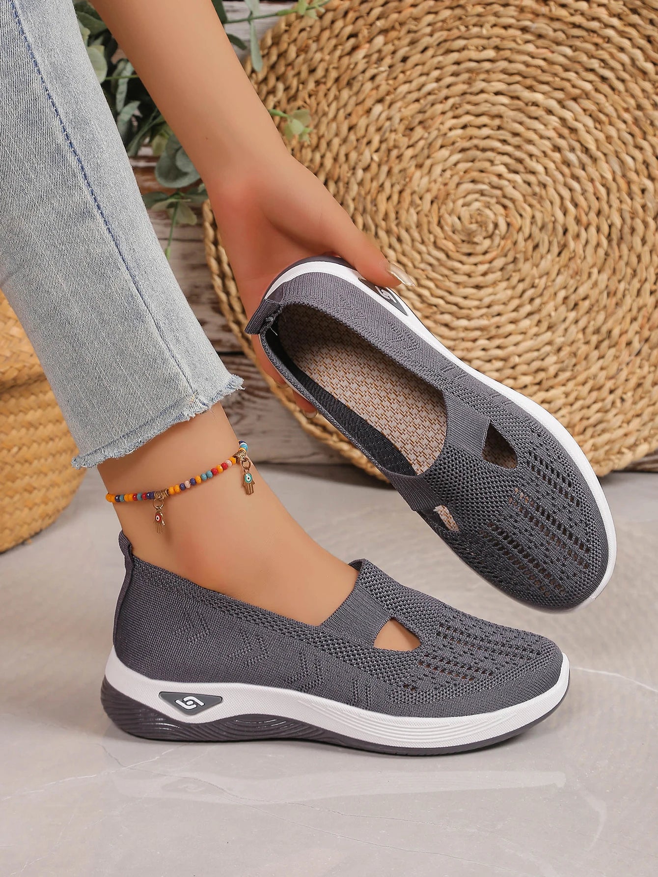 Women's Breathable Mesh Slip-On Sneakers – Lightweight Casual Walking Shoes with Soft Sole & Cutout Design