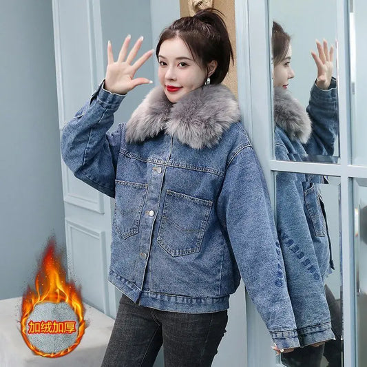 Women's 2024 Designer Winter Denim Jacket-Stylish, Warm, High-Quality Cowgirl Coat in Polyester, Cotton and Acrylic.