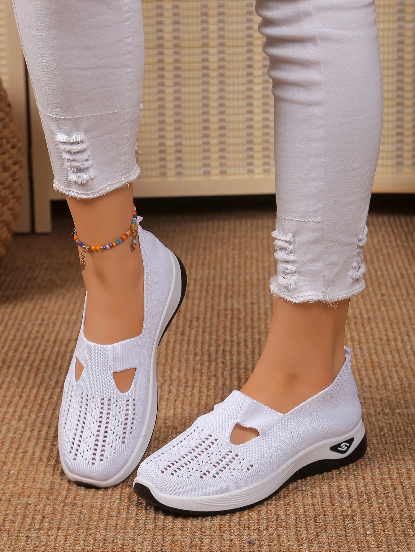 Women's Breathable Mesh Slip-On Sneakers – Lightweight Casual Walking Shoes with Soft Sole & Cutout Design