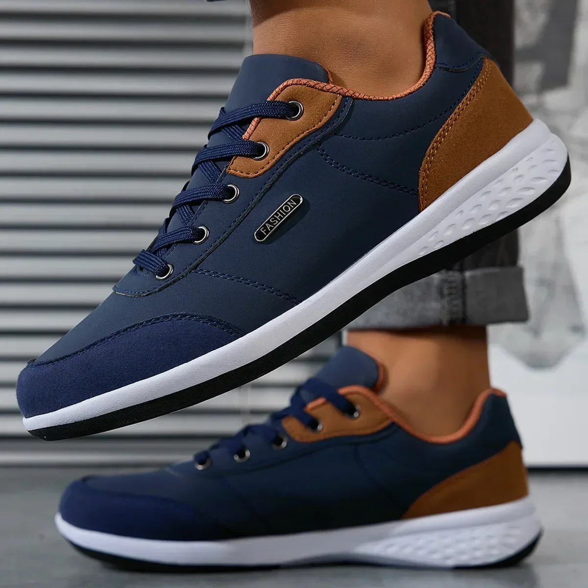 Men's Two-Tone Leather Casual Sneakers — Lightweight Lace-Up Stitching Walking Shoes | EVA Sole Non-Slip Street Style Trainers for Spring & Autumn