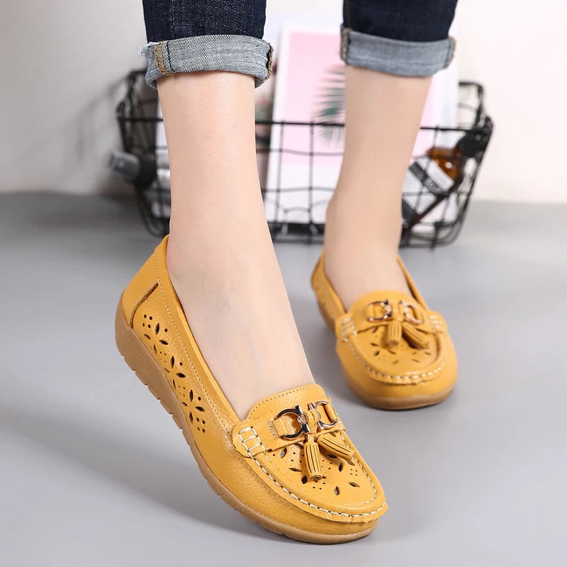 Women's Genuine Leather Loafers Flat Comfort Slip-On Moccasins with Arch Support Wide Sizes EU 41-43 (US 10-12)