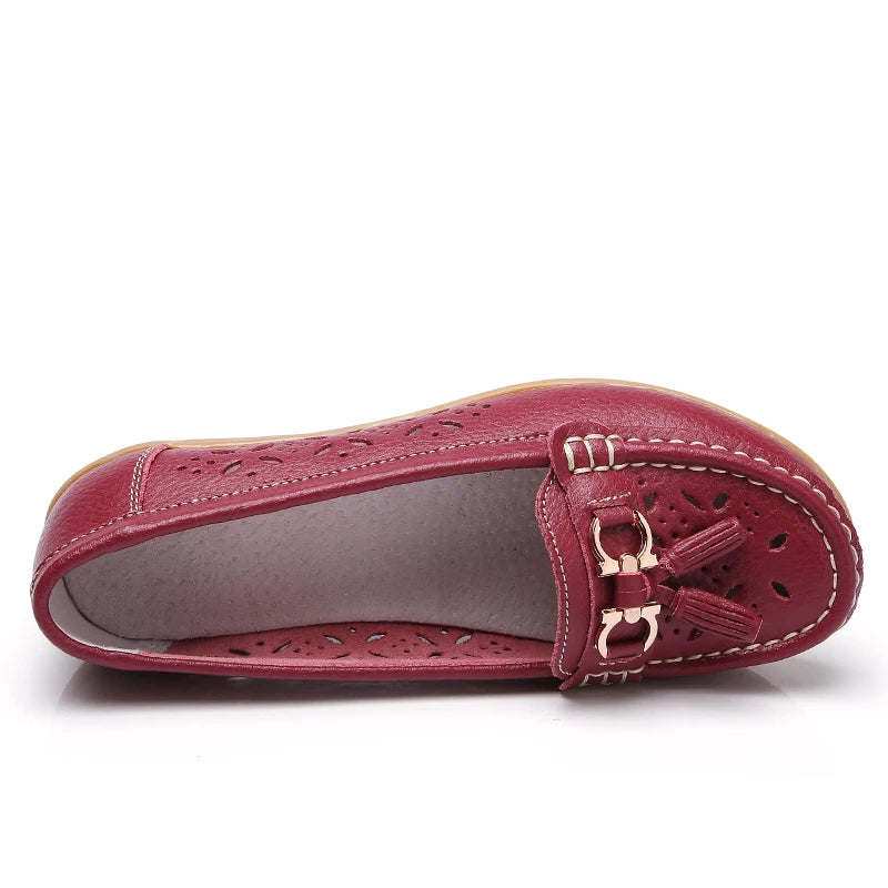 Women's Genuine Leather Loafers Flat Comfort Slip-On Moccasins with Arch Support Wide Sizes EU 41-43 (US 10-12)