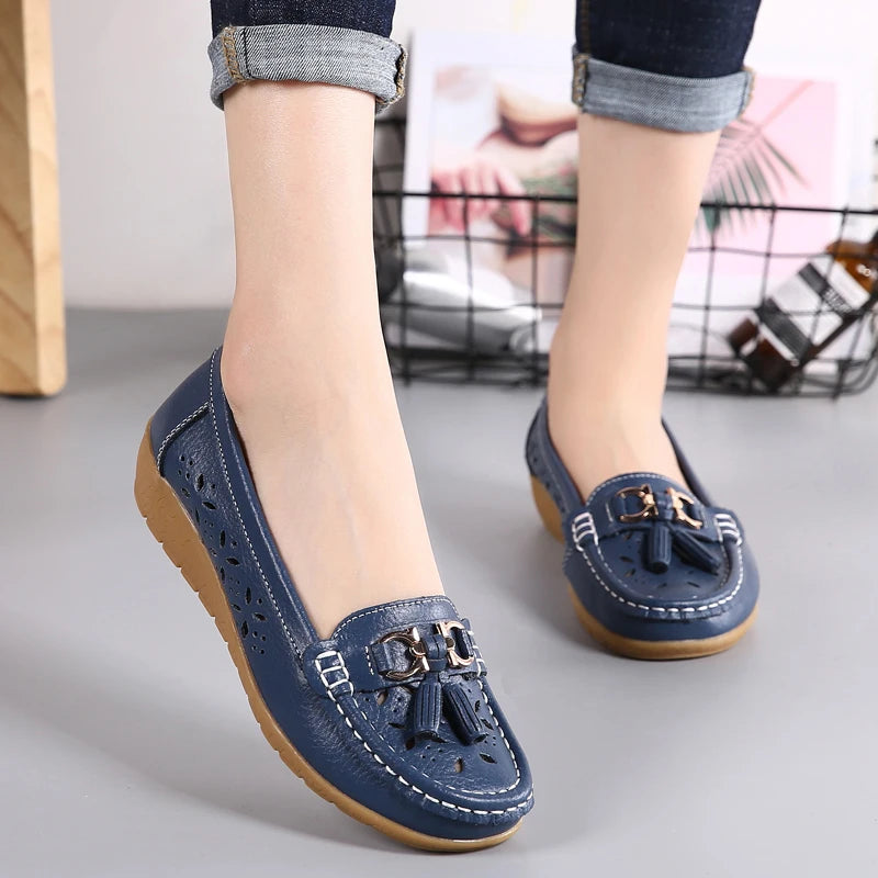 Women's Genuine Leather Loafers Flat Comfort Slip-On Moccasins with Arch Support Wide Sizes EU 41-43 (US 10-12)