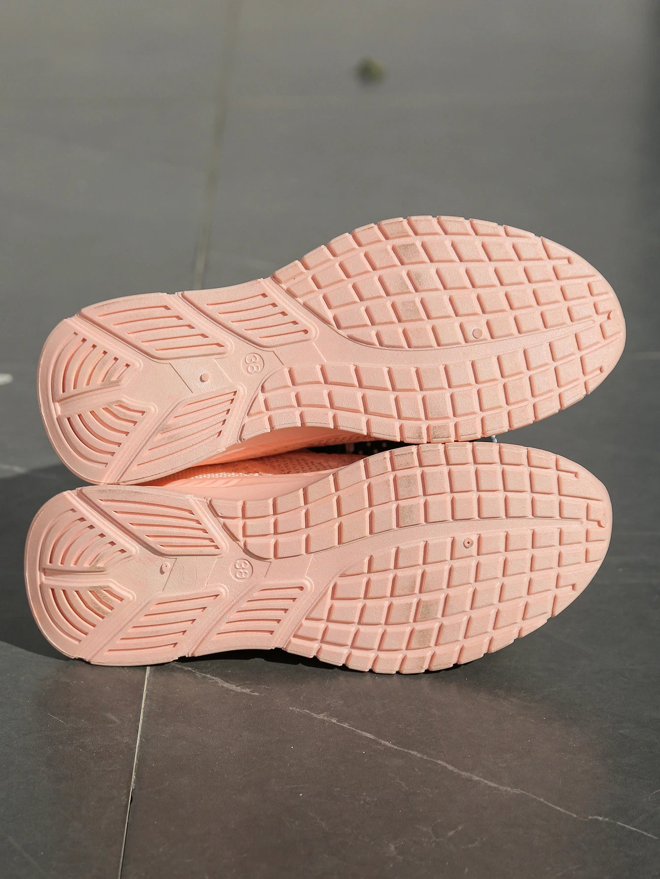 Women's Chunky Platform Sneakers - Lightweight Knit Athletic Shoes with Air Cushion Sole