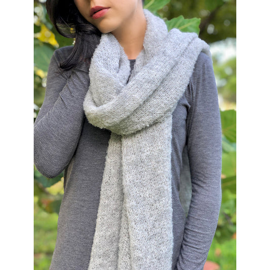 Unisex Gray Ultra Plush Alpaca Scarf - Luxury Soft Wrap